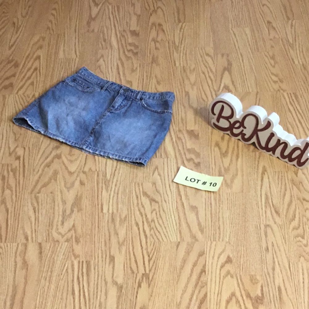 Denim mini skirt in size 5 juniors by SO